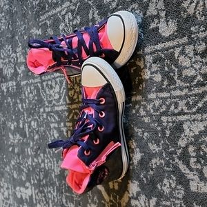 Youth High Top All Star Converse size 1